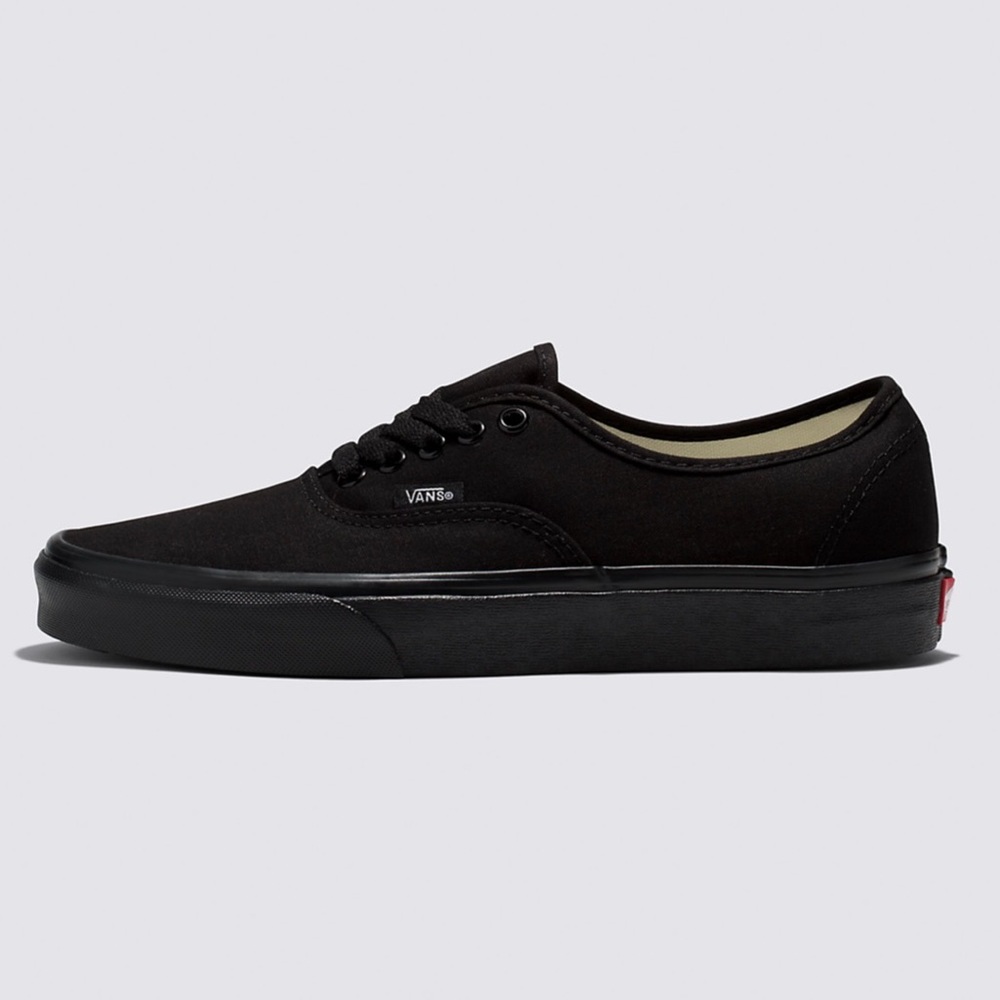 all black vans